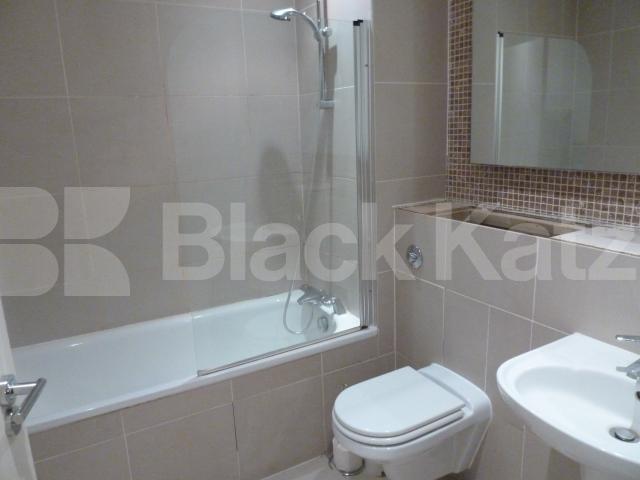 			NEW INSTRUCTION, 1 Bedroom, 1 bath, 1 reception Flat			 Stoke Newington High Street, STOKE NEWINGTON 